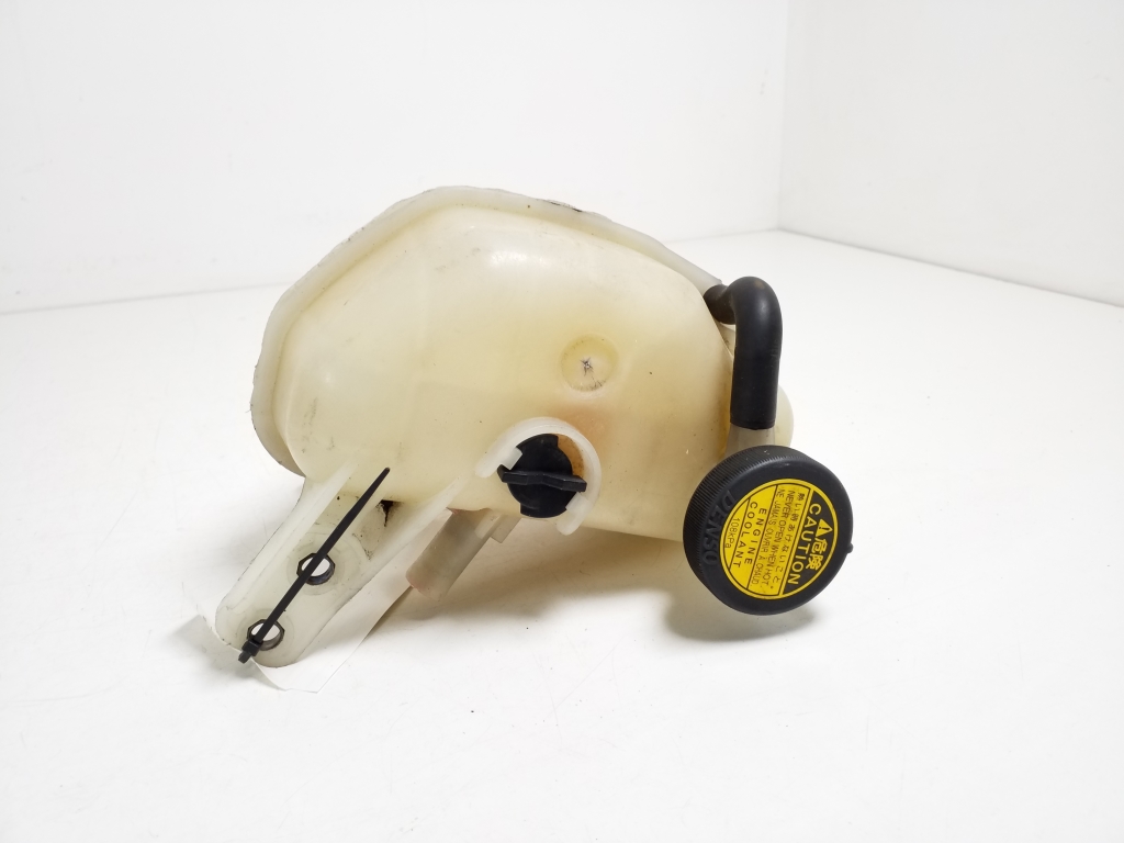 Used TOYOTA Yaris Tank for coolant 164800N020