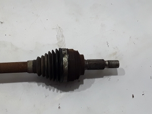 RENAULT Clio IV (2012–2019) Esimene veovõll ja selle osad 391009101R - 3