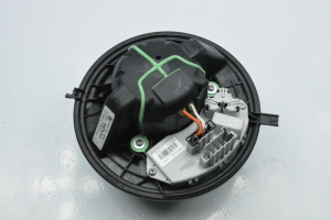 BMW X1 E84 (2009–2015) Heater flap actuator 985467W - 2