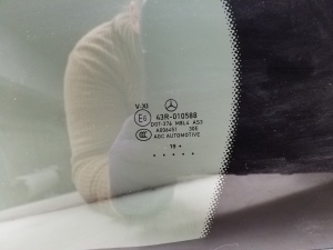 Mercedes Benz GLE-Class 167 (2019–2026) Tagumise külgukse kolmnurkklaas - 3