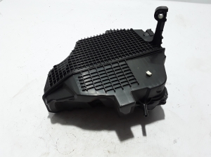 RENAULT Clio IV (2012–2019) Luftfiltergehäuse 8201173592 - 3
