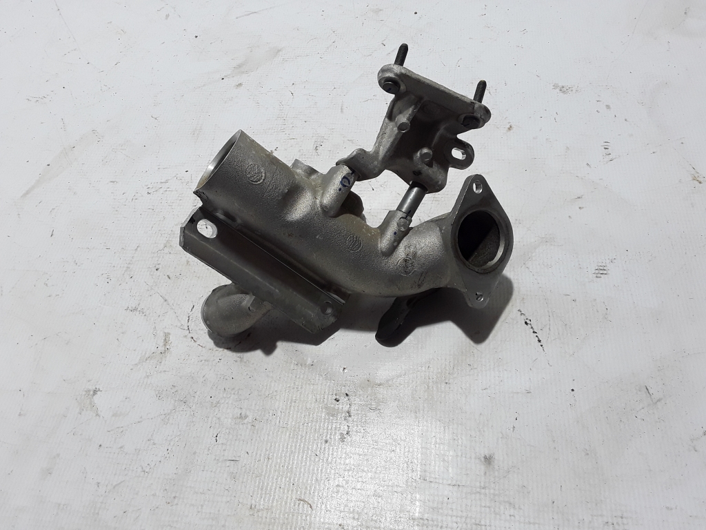 Used RENAULT Kangoo EGR valve pipe 147170741R