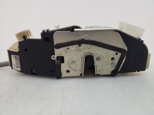 Mercedes Benz S-Class 221 (2005–2013) Tagumise külgukse lukk A2217302735 - 2