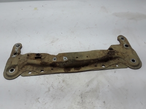 RENAULT Kangoo (2008–2020) Esimese põiktala osa radiaatorite all 8200880148 - 2