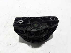  Engine holder 