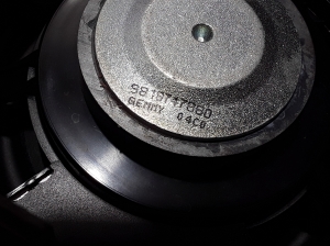 Peugeot 2008 P24 (2019–2026) Front door speaker 9818747880 - 3