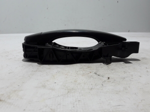 Peugeot 2008 P24 (2019–2026) Front door external opening handle and its details - 3