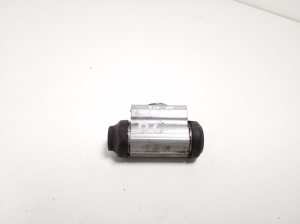 TOYOTA Yaris (2011–2020) Hinterer Bremszylinder 47550-09130 - 3