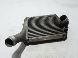   Intercooler radiator 