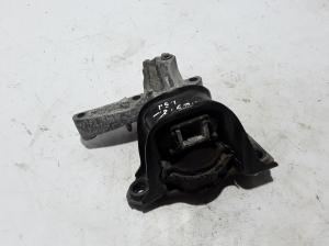  Engine holder 