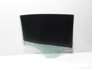  Glass rear side door 