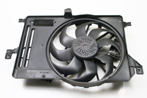 Kühlerlüfter und seine Teile - 8V618C607EB