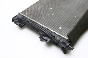 Ford Focus (2011–2018) Cooling radiator 8V618005CA - 3