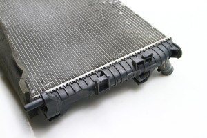 Ford Focus (2011–2018) Cooling radiator 8V618005CA - 4