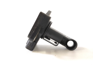 TOYOTA Previa (2000–2006) Mass air flow sensor 22204-22010 - 2