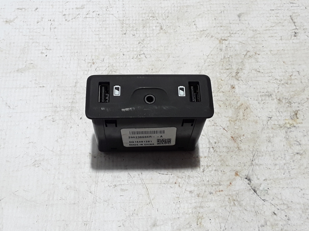 RENAULT Megane 4 generation (2016-2023) Additional Music Player Connectors 280239684R 22453087