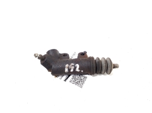 TOYOTA Previa (2000–2006) Siduri töösilinder 31470-32022 - 2