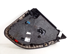 Mercedes Benz C-Class 205 (2014–2021) Tagumise küljeukse polster A2057306105 - 3