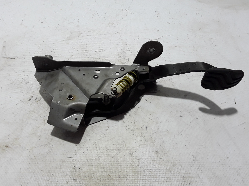 RENAULT Megane 4 generation (2016-2023) Clutch Pedal 465030161R 22453022