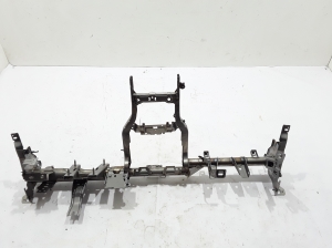   Dashboard crossbeam  - 678705137R 