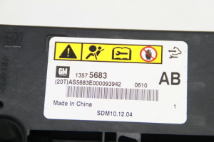 Opel Astra J (2009–2017) Airbag module 13575683 - 4