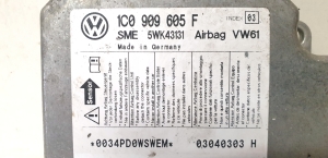 Volkswagen Transporter T5 (2003–2015) Turvapadja moodul 1C0 909 605 F - 2