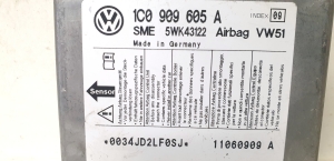 Volkswagen Transporter T5 (2003–2015) Airbag module 1C0 909 605 A - 3