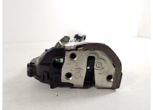 TOYOTA Prius W20 (2003–2011) Rear side door lock 69060-47060 - 4