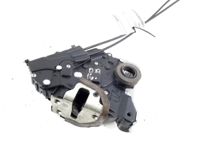TOYOTA Prius W20 (2003–2011) Front door lock 69030-47070 - 2