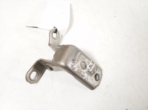 TOYOTA Prius W20 (2003–2011) Rear side door lower hinge 68770-52031 - 2