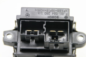 Opel Meriva (2010–2017) Cabin shoulder motor resistance 13503201 - 4