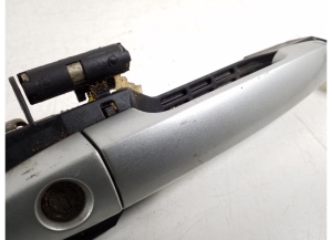 TOYOTA RAV 4 A2 (2000–2005) Front door external opening handle and its details - 2