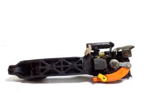 TOYOTA RAV 4 A2 (2000–2005) Front door external opening handle and its details - 2