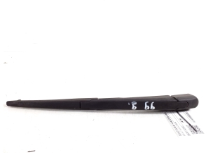  Heckscheibenwischerarm  - 85241-42040 