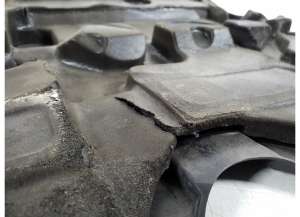TOYOTA RAV 4 A2 (2000–2005) Engine cover 12611-27050 - 2