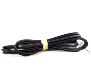   Rear side door seal  - 62331-42020 