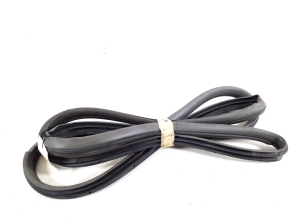   Front door weatherstrip  - 62311-42031 