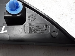 RENAULT Twingo III (2014–2026) Mirror triangle trim 802930792R - 3