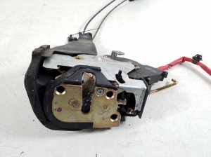 TOYOTA RAV 4 A2 (2000–2005) Rear side door lock 69340-42070 - 2