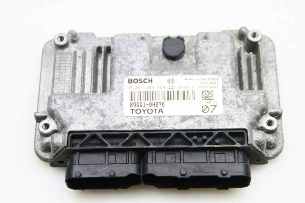 TOYOTA Aygo 1 generation (2005-2014) Engine Control Unit ECU 896610H070 27303392