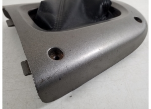 TOYOTA RAV 4 A2 (2000–2005) Ātrumkārbas sviras apdare 58808-42010 - 2
