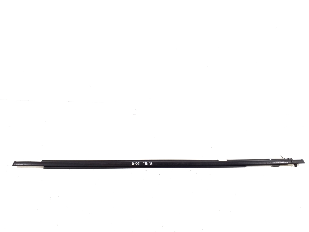 TOYOTA RAV 4 A2 (2000–2005) Rear side door outer window molding 75722-42020 TOYOTA RAV 4 A2 (2000–2005) Rear side door outer window molding 75722-42020