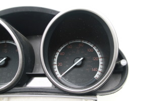 Mazda 3 (2009–2013) Näidikuplokk BBM655430 - 3