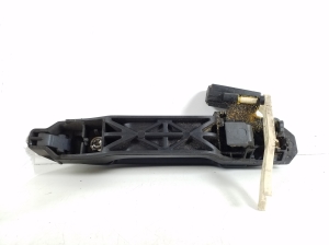 TOYOTA Corola Verso E12 (2001–2004) Rear side door exterior handle and its parts - 3