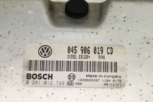 Skoda Fabia MK 2 (2007–2014) Motorsteuergerät 045906019CD - 4