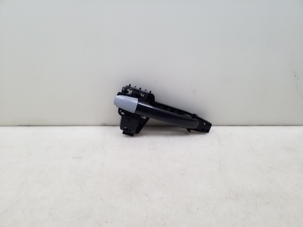 Mercedes Benz V-Class 447 (2014–2026) Front door exterior handle A4477600634 Mercedes Benz V-Class 447 (2014–2026) Front door exterior handle A4477600634