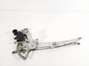 TOYOTA Corola Verso E12 (2001–2004) Priekšējo durvju logu pacēlājs un tā daļas - 2