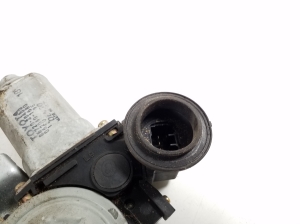 TOYOTA Corola Verso E12 (2001–2004) Aizmugurējo sānu durvju logu pacēlājs un tā detaļas - 3