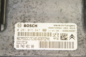 Peugeot 308 (2007–2015) Engine control unit 9674245180 - 2