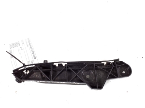 Rear bumper bracket - 52576-13040